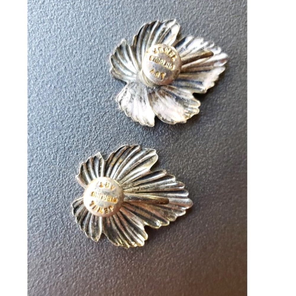 Vintage 50's Sterling Grape Leaves Earrings - Picture 9 of 12